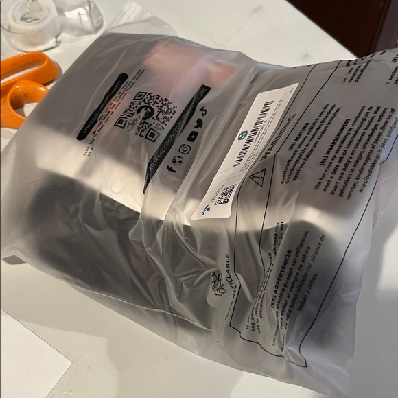 Tryl neck pillow for travel black fleece - Picture 4 of 4